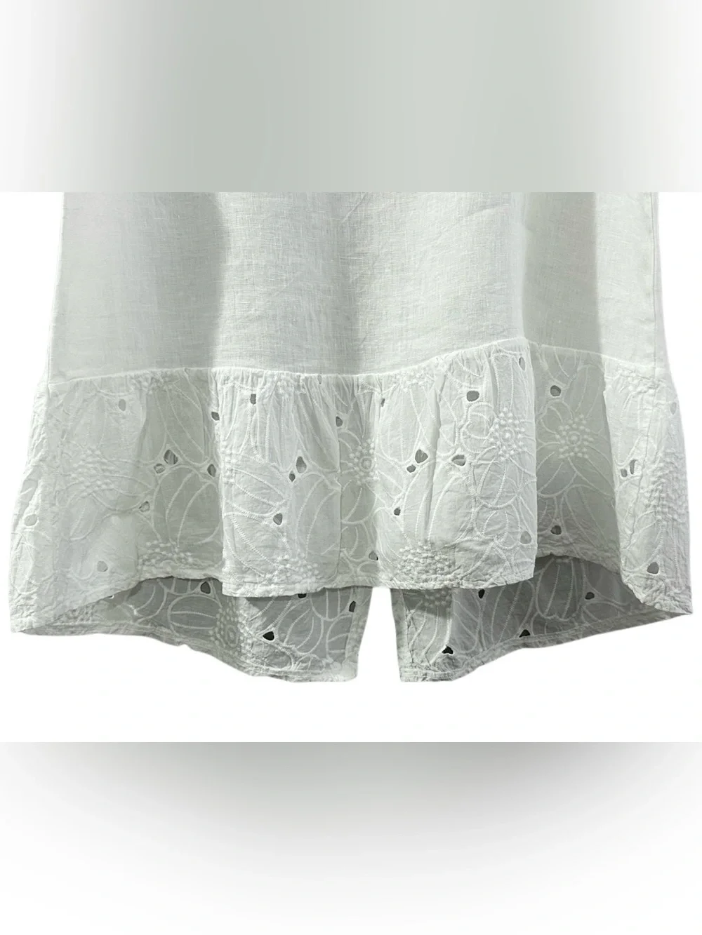 Terzo Millennio Italy 100% Linen Bright White Eyelet Ruffle Hem Blouse Small